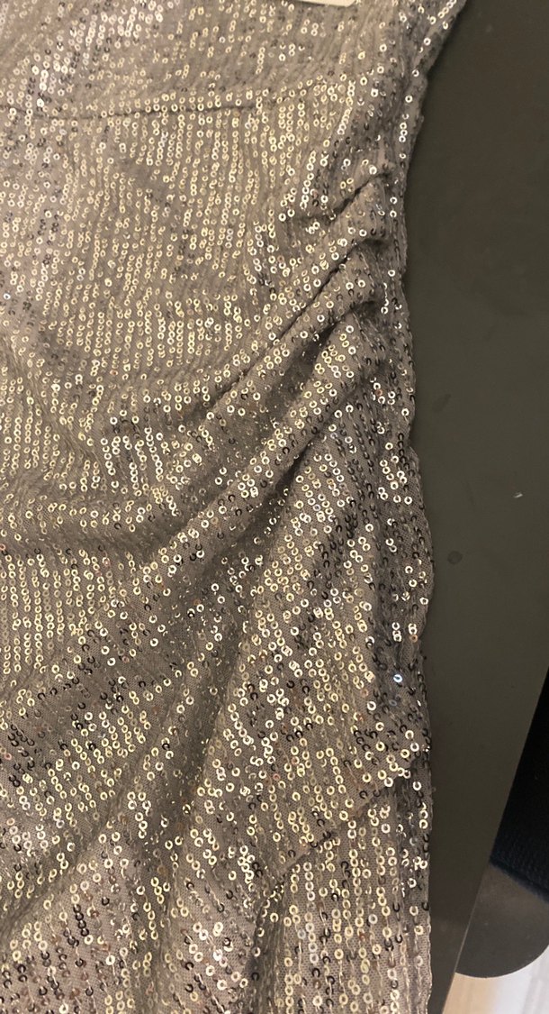 Uzun Kollu, Drapeli Gri Yılan Desenli Abiye Elbise - Görsel 3