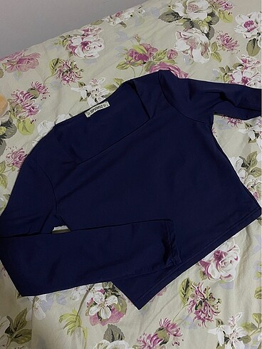 Zara KARE YAKA LACİVERT CROP BODY