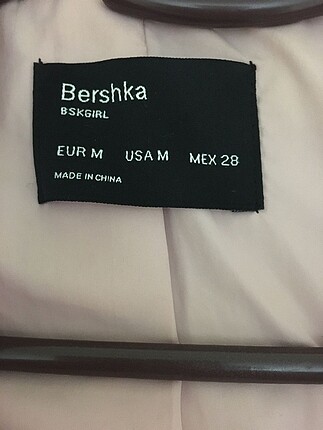 m Beden Bershka mont