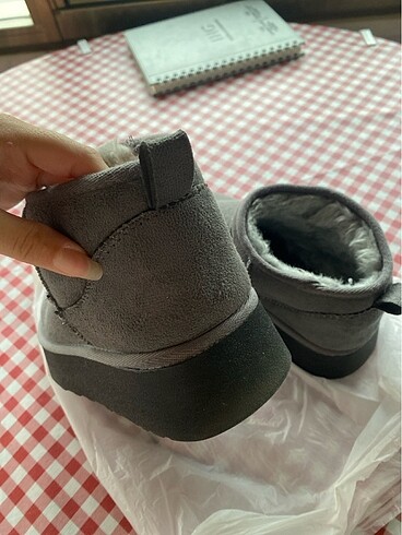 36 Beden gri Renk Ugg bot