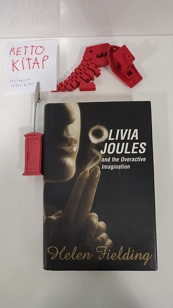 OLIVIA JOULES AND THE OVERACTİVE IMAGINATION