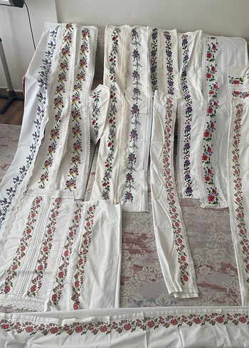 Çiçek İşlemeli Geleneksel Kumaş Seti - Görsel 3