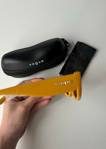 Beden sarı Renk Sarı Vogue Kadın Güneş Gözlüğü