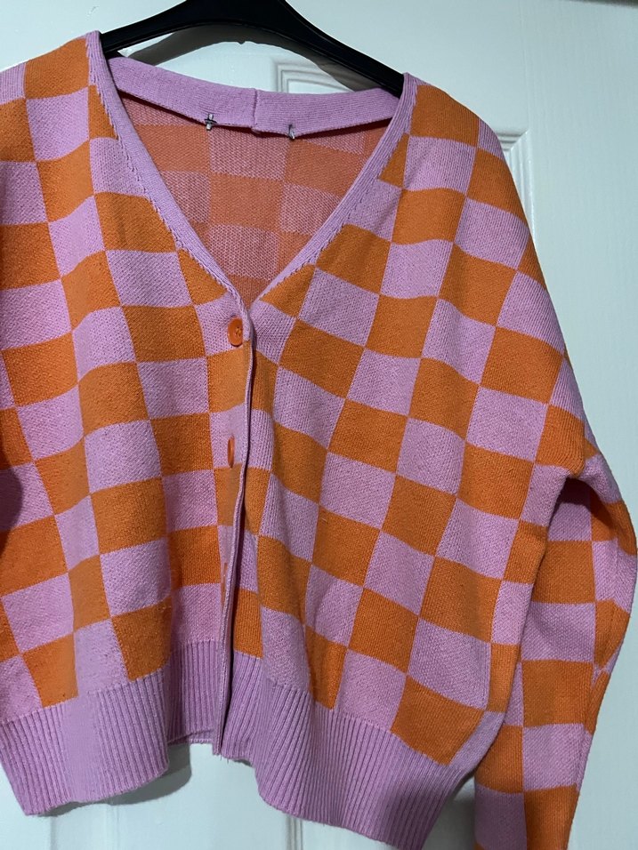 Pembe Turuncu Kareli Kadın Hırka - Görsel 3