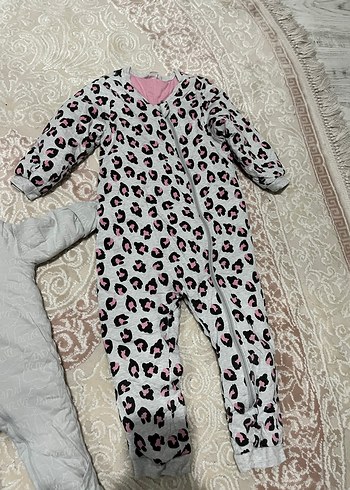 Gri Kürklü Kapüşonlu Bebek Kış Tulumu - Görsel 3