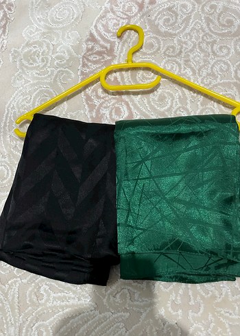 Kadın Yeşil ve Siyah şal - Görsel 2