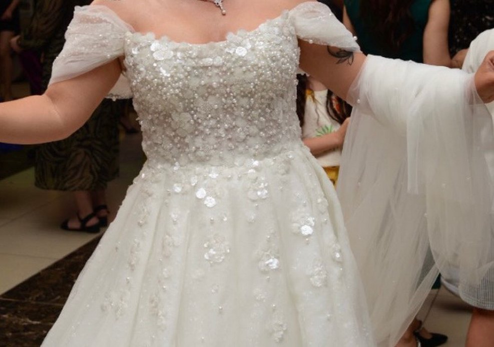 Kısa Kollu Beyaz A-Line Gelinlik - Görsel 2