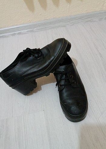 Vera Siyah Kadın Topuklu Klasik Ayakkabı