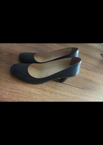 Klasik Siyah Kadın Topuklu Ayakkabı - Görsel 4