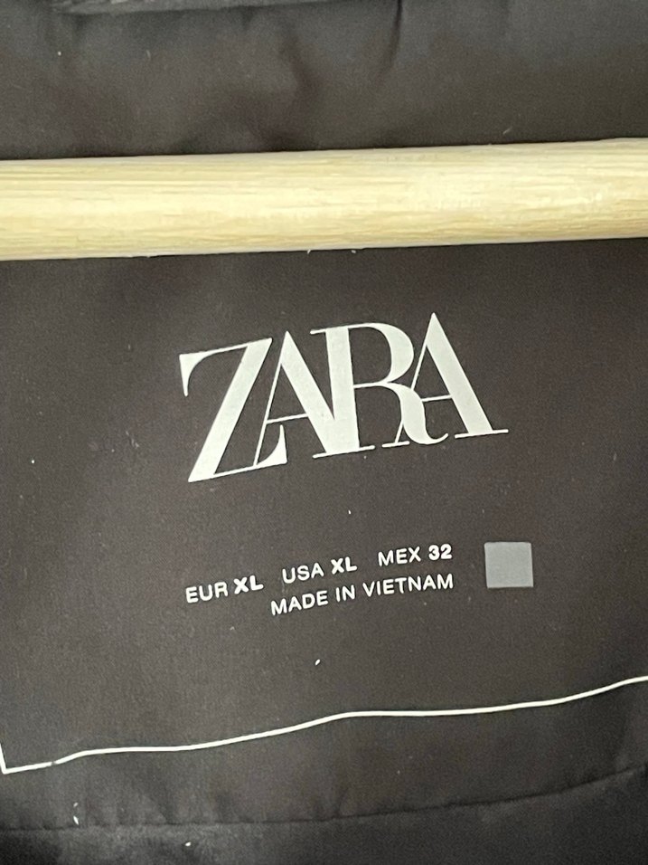 Siyah Kapüşonlu Fermuarlı Kadın Şişme Mont Büyük Beden - Görsel 2