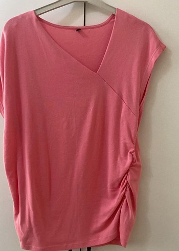 Pembe V Yakalı Kısa Kollu Kadın Bluz - Görsel 2