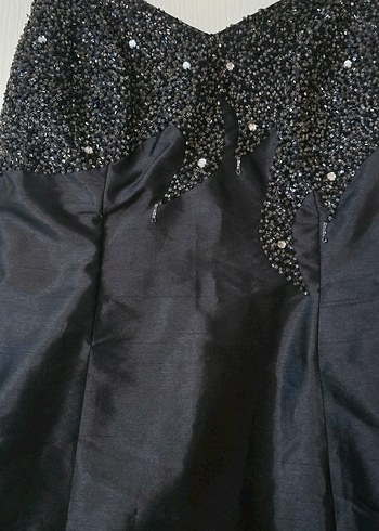 Uzun Kollu Nakışlı Siyah Gotik Abiye - Görsel 2