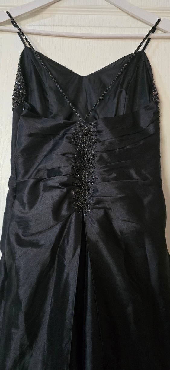 Uzun Kollu Nakışlı Siyah Gotik Abiye - Görsel 4