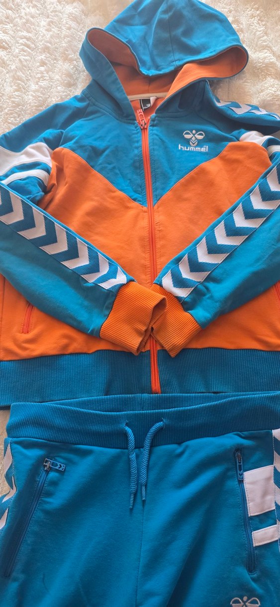 Hummel Erkek Çocuk Kapüşonlu Fermuarlı Eşofman Takımı - Görsel 5