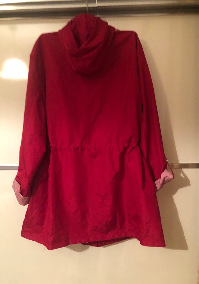 Kırmızı kapüşonlu seyyar yelekli yağmurluk - Görsel 4