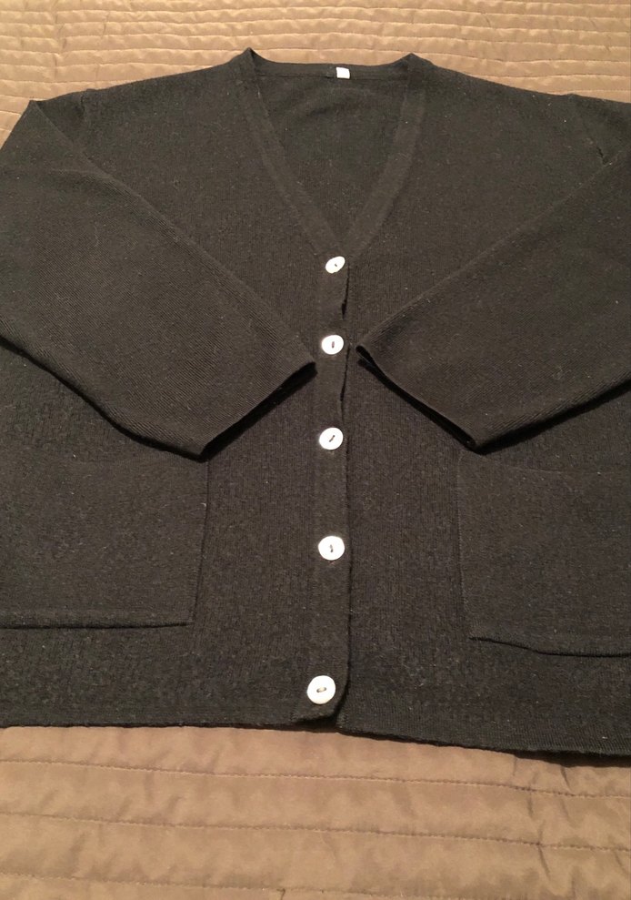 Düğmeli siyah kışlık  Kadın Hırka - Görsel 3