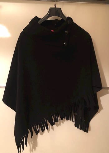 Siyah Püsküllü Kadın Panço - Görsel 6