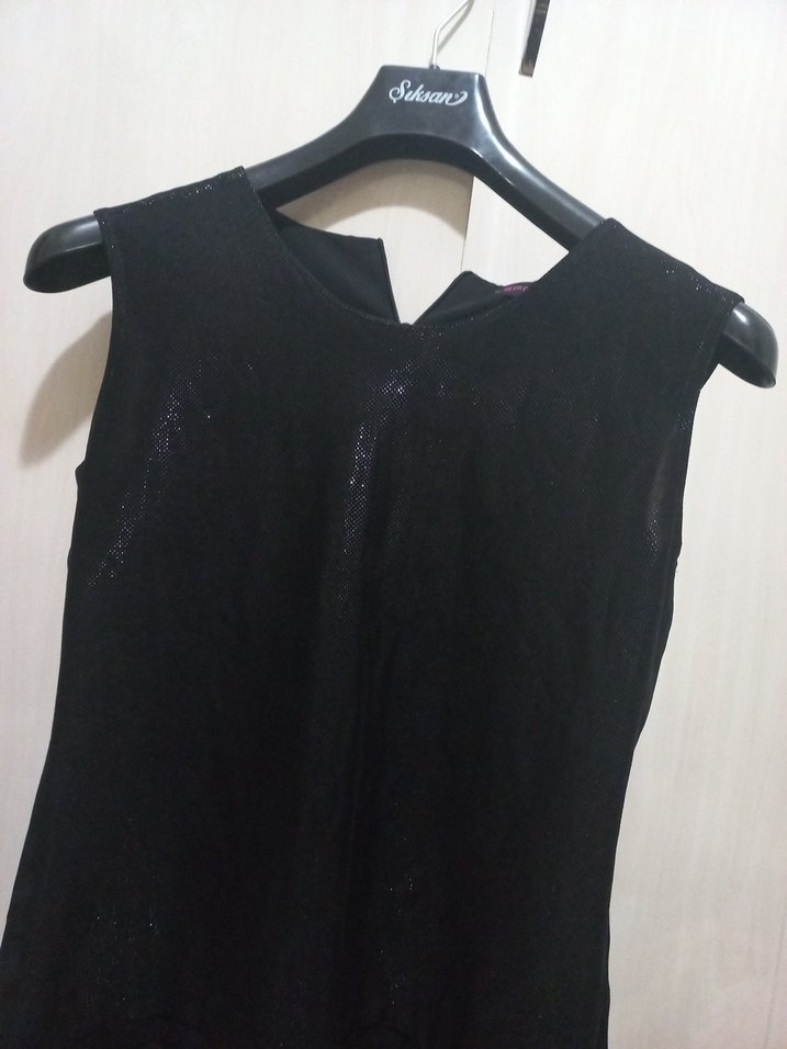 Siyah parlak bluz - Görsel 2