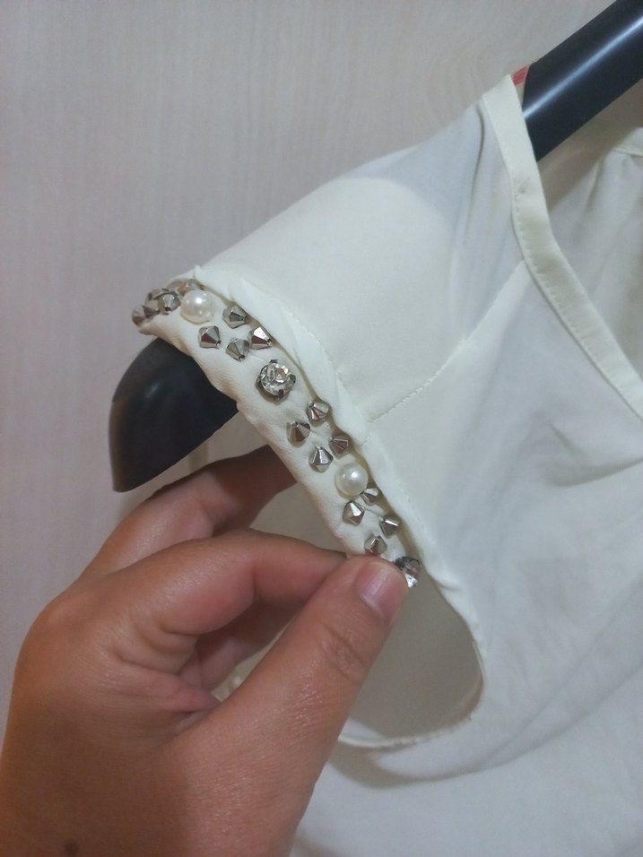 taşlı bluz - Görsel 3