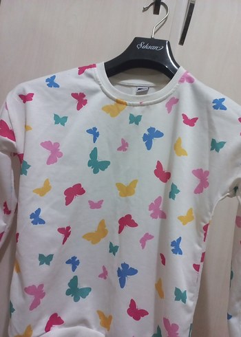Kız Çocuk Beyaz Kelebek Desenli Sweatshirt - Görsel 2