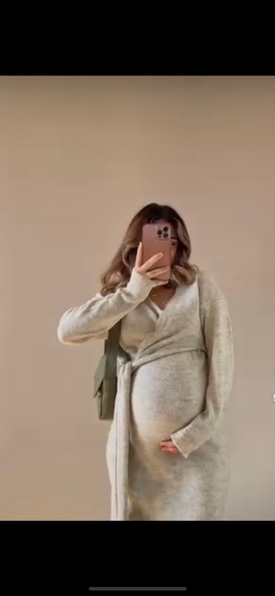 Uzun Kollu Kruvaze Yaka Bej Elbisesi - Görsel 3