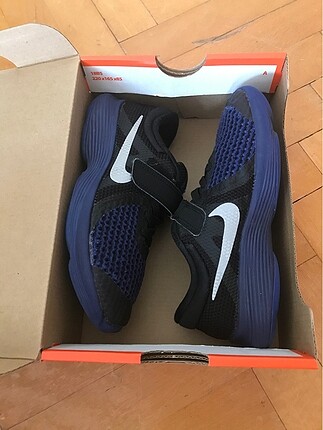 Nike Nike Çocuk Ayakkabısı 29,5