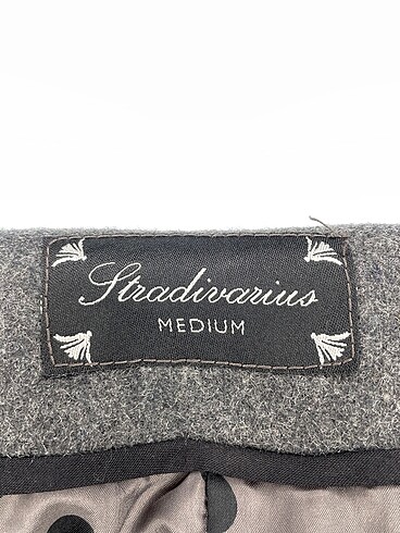 m Beden gri Renk Stradivarius Kaban %70 İndirimli.
