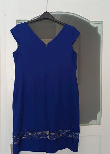 V Yaka Mavi Midi Elbise - Görsel 2