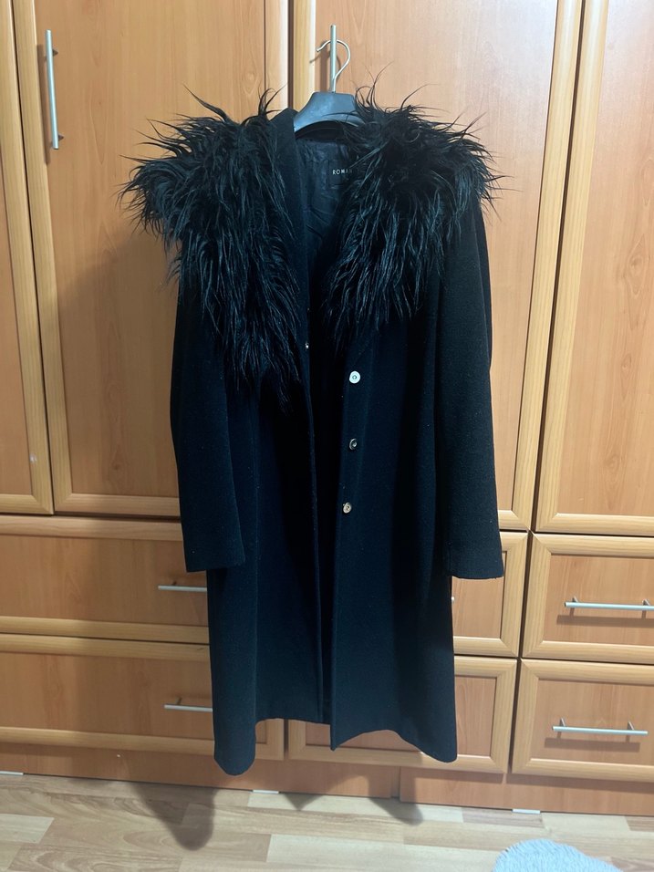 Siyah Uzun Kaban - Görsel 2