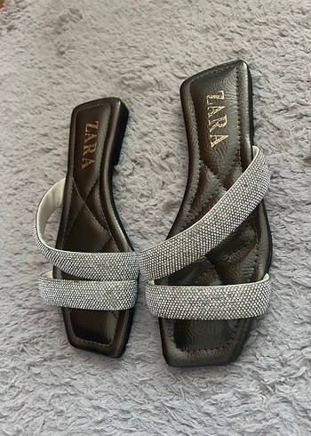 Gri Taşlı Kadın Zara Terlik - Görsel 4