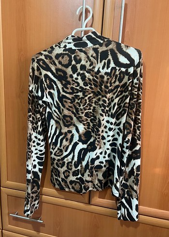 Kahverengi Leopar Desenli Uzun Kollu Bluz - Görsel 4