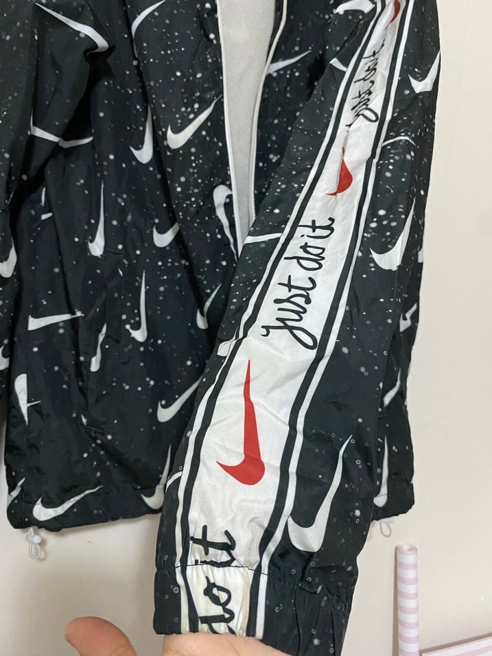 Nike yağmurluk - Görsel 3