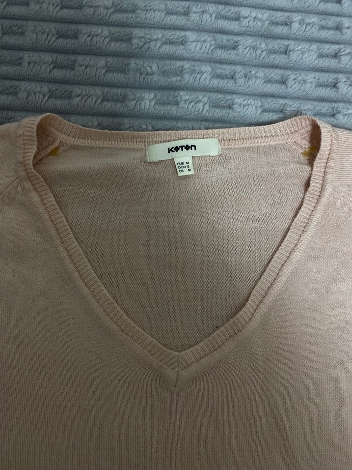 Bej V Yakalı Kadın Keten Kazak - Görsel 3