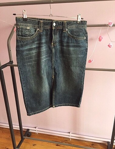 Levis kot etek
