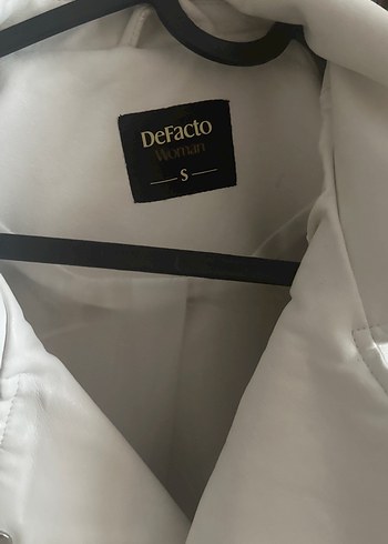 DeFacto Beyaz Kemerli Deri Kadın Ceket - Görsel 4