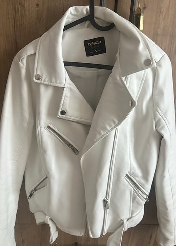 DeFacto Beyaz Kemerli Deri Kadın Ceket - Görsel 2