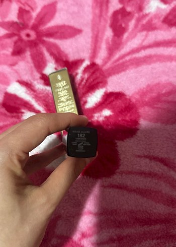Chanel Rouge Allure 182 kırmızı  Ruj - Görsel 3