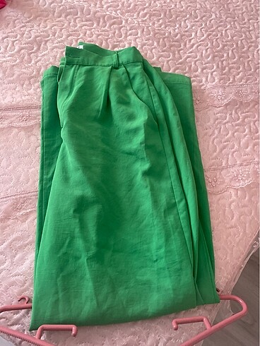 Yeşil pantolon