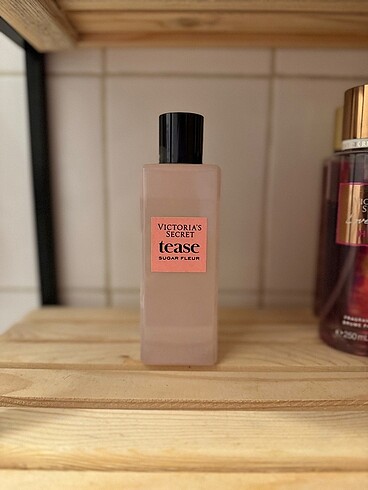 Victoria s Secret Tease Sugar Fleur Vücut Spreyi