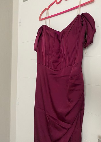 Bordo Drapeli Uzun V Yakalı Abiye Elbise - Görsel 3