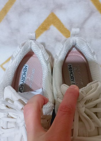 38 Beden ten rengi Renk Orijinal Skechers 38 no D'lites