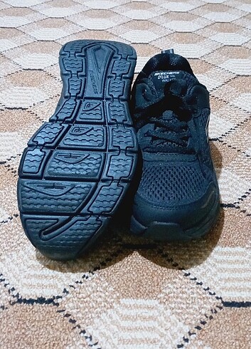 37 Beden siyah Renk Orijinal Skechers 37 no