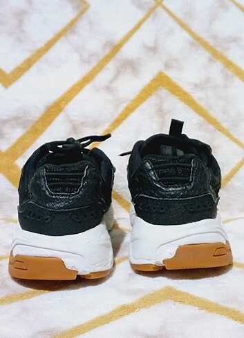 36 Beden siyah Renk Orijinal Skechers 36 no Stamina 