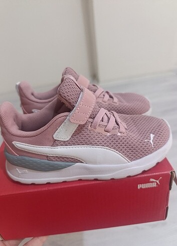 Puma çocuk ayakkabisi