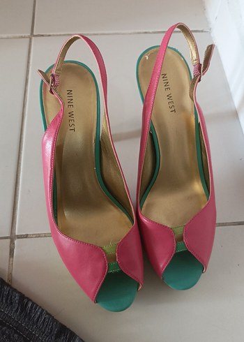 Nine West ürünü