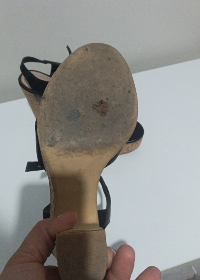 Hotiç marka dolgu topuk - Görsel 3