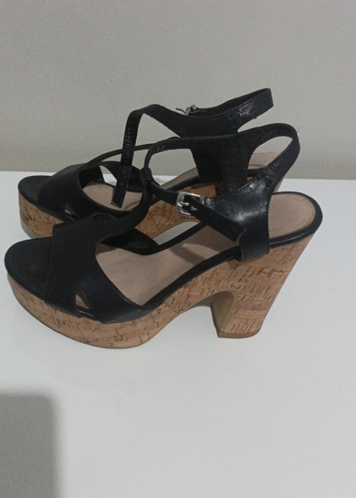 Hotiç marka dolgu topuk - Görsel 4