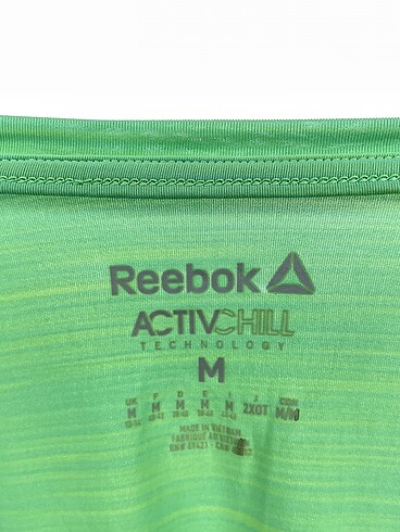 m Beden çeşitli Renk Reebok T-shirt %70 İndirimli.