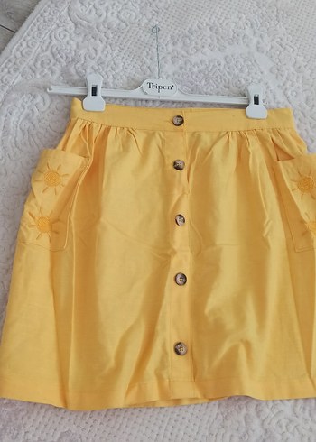 Nakışlı Düğmeli Sarı Kız Çocuk Etek - Görsel 14