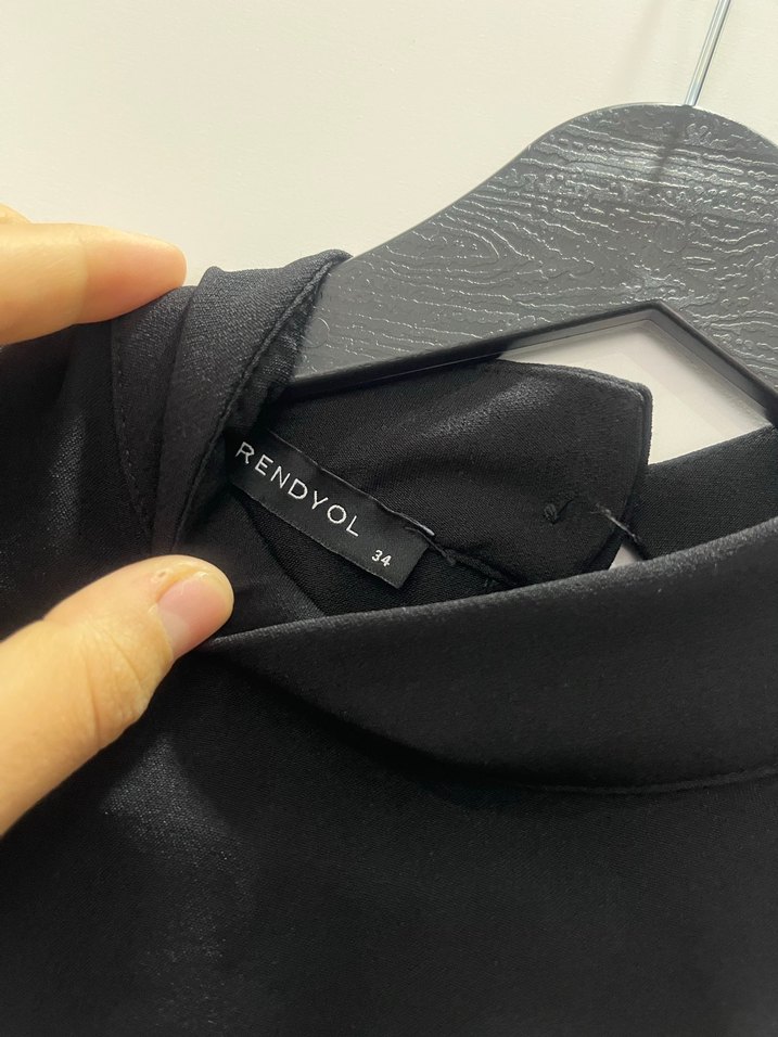 Trendyol Uzun Kollu Siyah Midi Elbise - Görsel 2